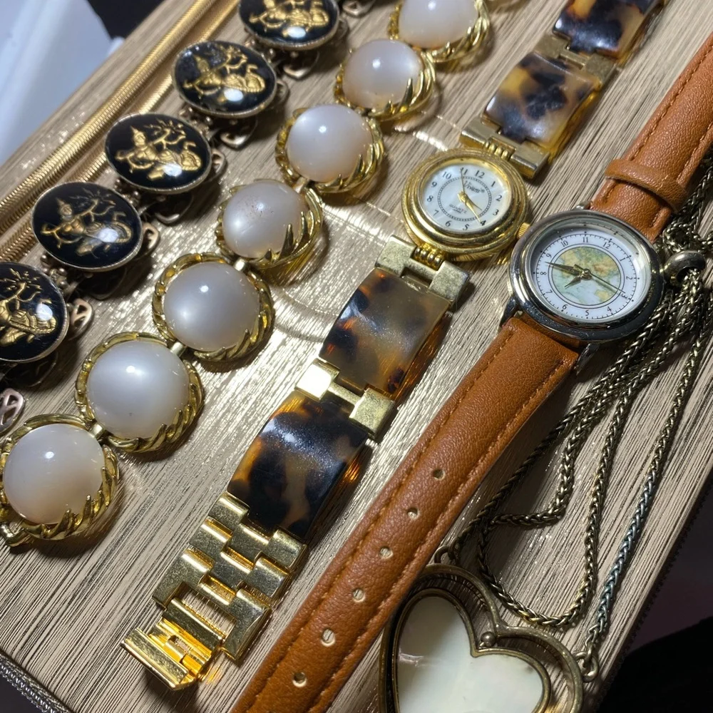 Jewelry bundle - Picture 2 of 8